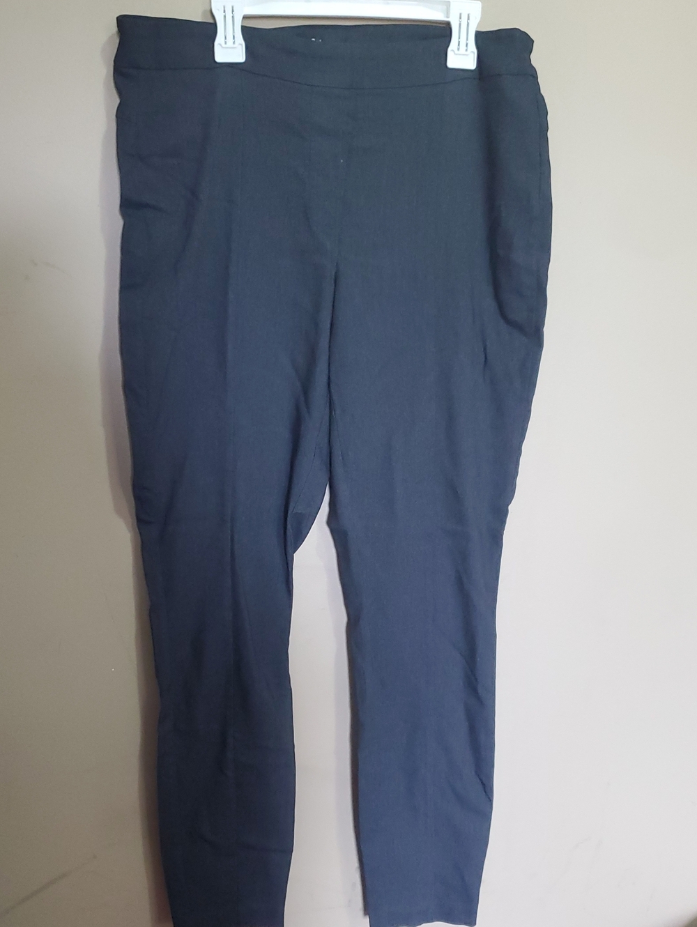 Reitmans Black Women's Pull-On Slim Pants Size 14